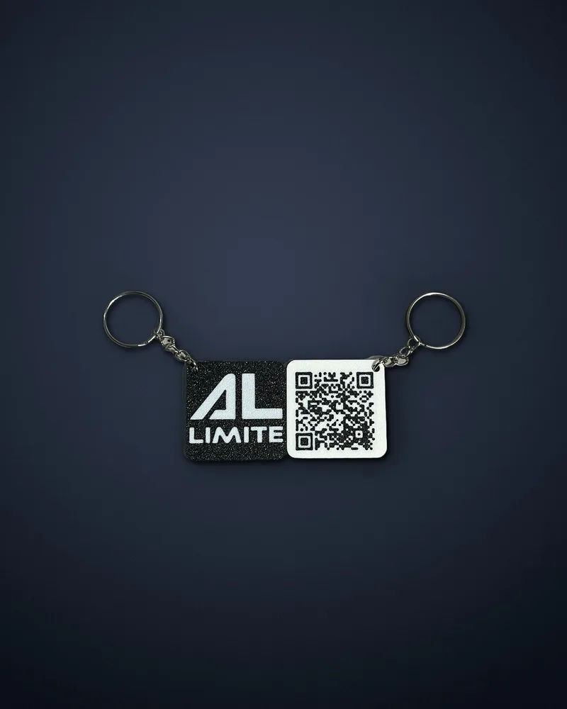 Llaveros con logo y QR · Al Límite